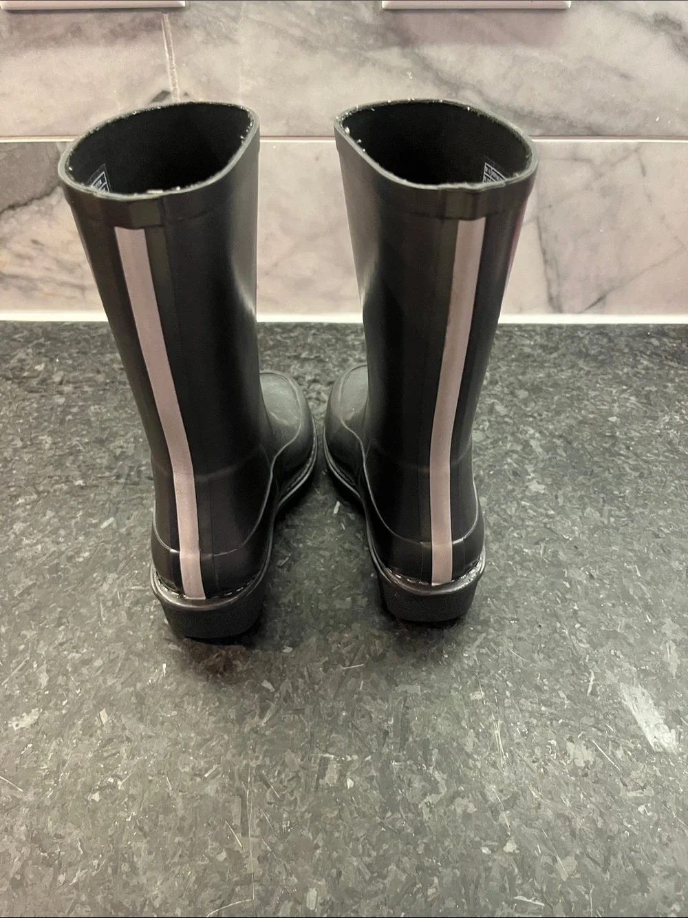 Kids Grey Fitflop Rain Boots - Classic Waterproof Style